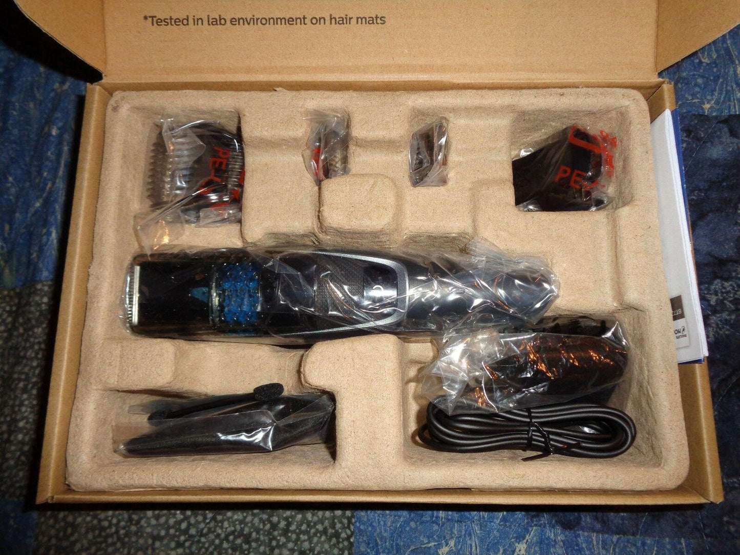 Philips Norelco Beard Trimmer Series 7200 With Vacuum